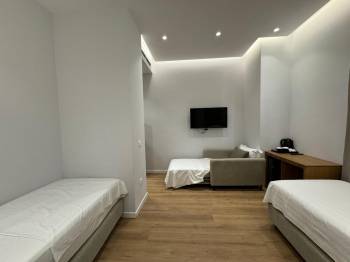 Standard Twin Room with Sofa2